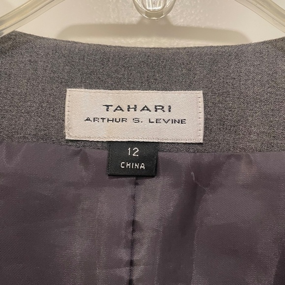 Tahari Vest - Picture 4 of 5